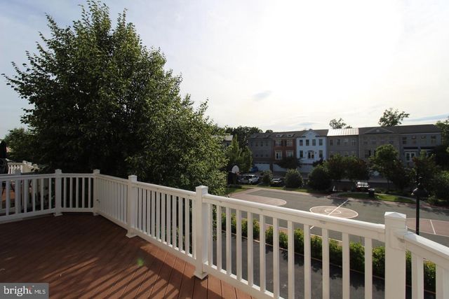 43360 OLD RYAN RD, Ashburn, VA 20148