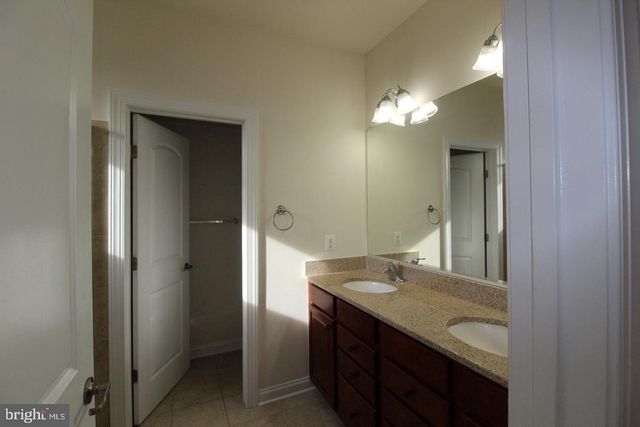 43360 OLD RYAN RD, Ashburn, VA 20148