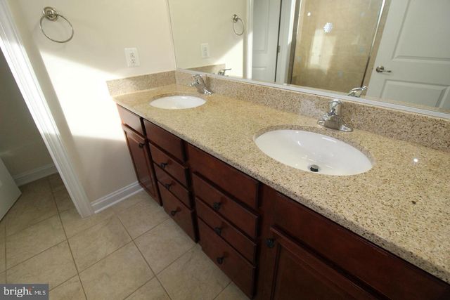 43360 OLD RYAN RD, Ashburn, VA 20148