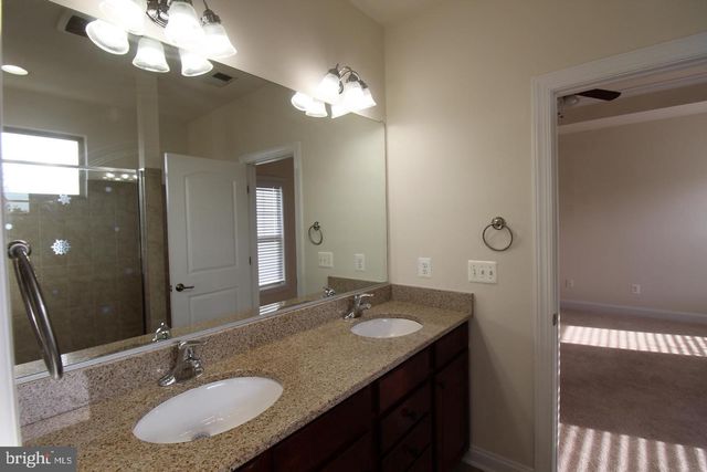 43360 OLD RYAN RD, Ashburn, VA 20148