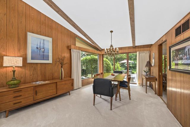 410 Oak Hill ROAD, Walworth, WI 53184