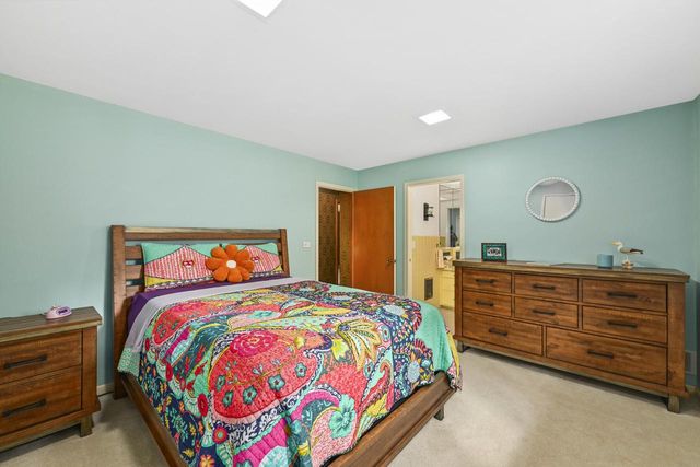 410 Oak Hill ROAD, Walworth, WI 53184