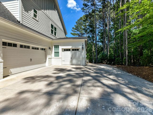 202 Streamwood Road, Troutman, NC 28166