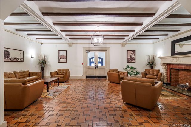 310 Riverside Boulevard G2, Long Beach, NY 11561