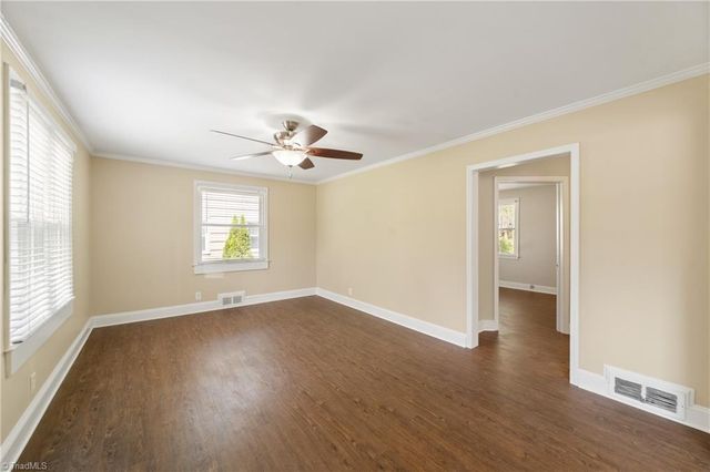 2425 Lyndhurst Avenue, Winston-salem, NC 27103