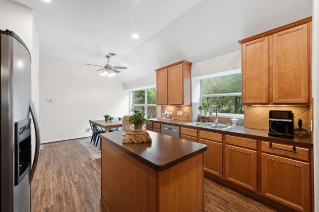 15906 Dunes Drive, Crosby, TX 77532
