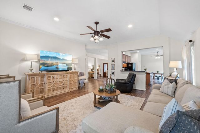 15906 Dunes Drive, Crosby, TX 77532