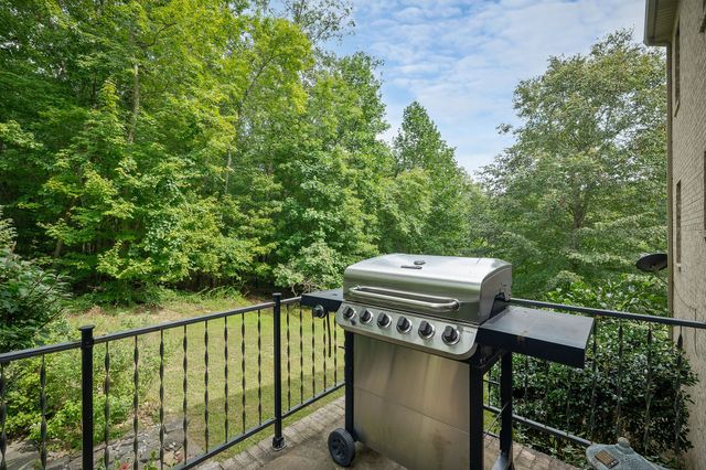 348 Witherspoon Dr, Smithville, TN 37166