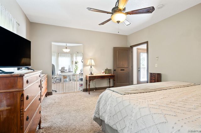 348 Witherspoon Dr, Smithville, TN 37166