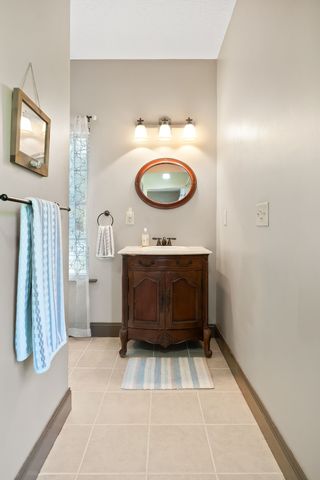 348 Witherspoon Dr, Smithville, TN 37166