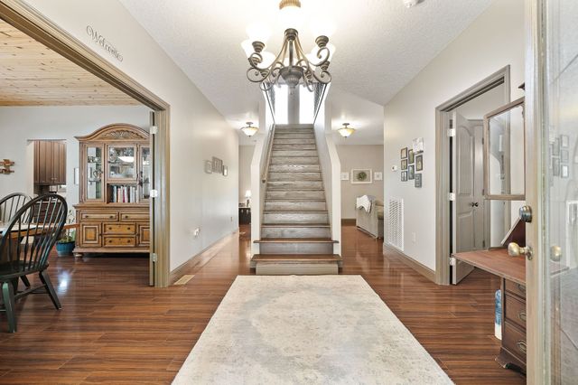 348 Witherspoon Dr, Smithville, TN 37166