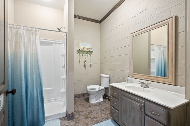 348 Witherspoon Dr, Smithville, TN 37166