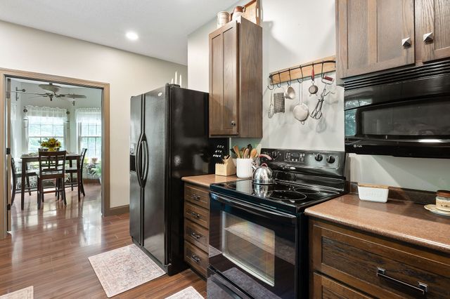 348 Witherspoon Dr, Smithville, TN 37166