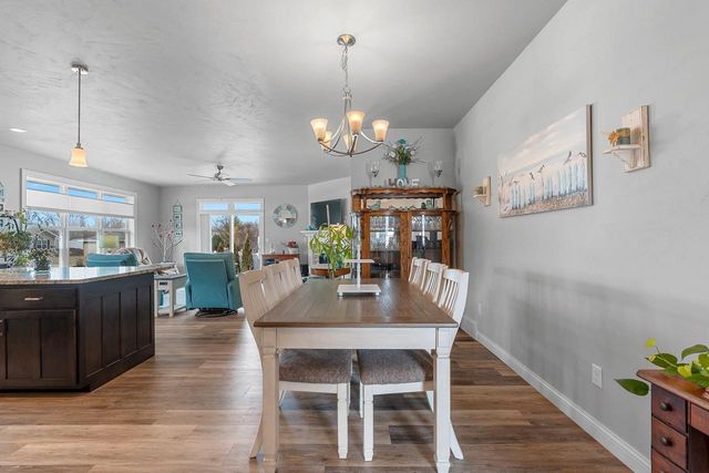 3861 MEUNIER LANE, Green Bay, WI 54311