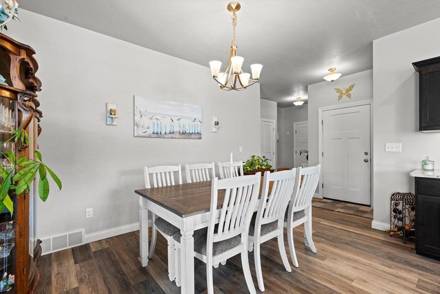 3861 MEUNIER LANE, Green Bay, WI 54311