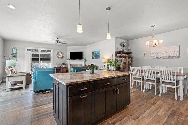 3861 MEUNIER LANE, Green Bay, WI 54311