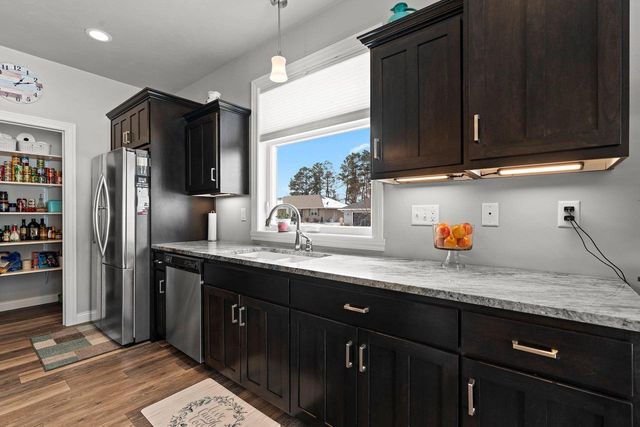 3861 MEUNIER LANE, Green Bay, WI 54311