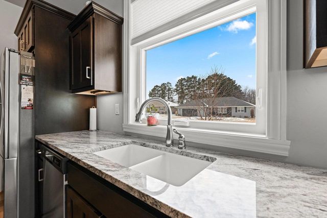 3861 MEUNIER LANE, Green Bay, WI 54311