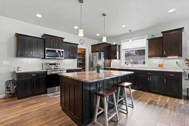 3861 MEUNIER LANE, Green Bay, WI 54311