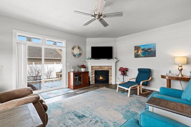 3861 MEUNIER LANE, Green Bay, WI 54311