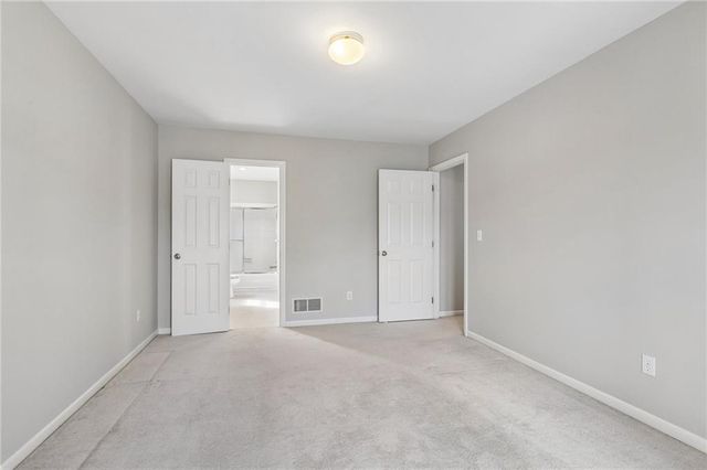 6642 Monticello Court, Parkville, MO 64152