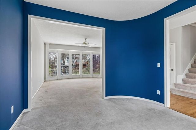 6642 Monticello Court, Parkville, MO 64152