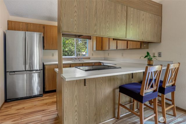 27129 35th Lane S, Kent, WA 98032