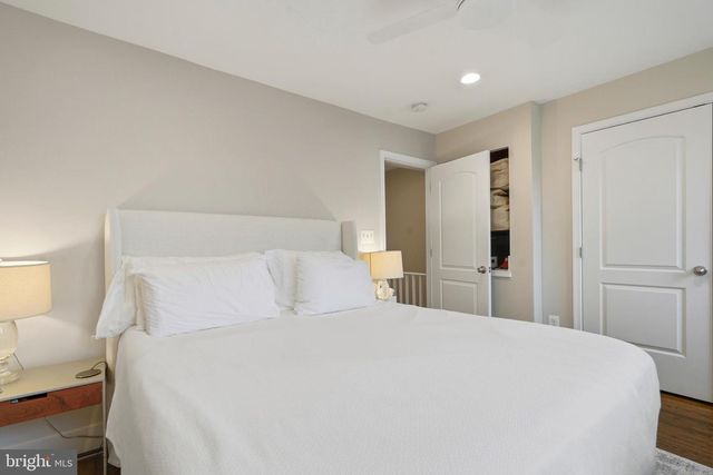 19 CLIFFORD AVE, Alexandria, VA 22305