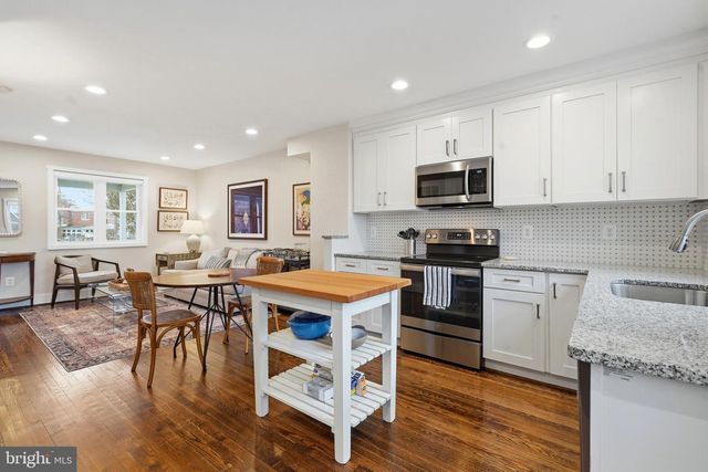 19 CLIFFORD AVE, Alexandria, VA 22305