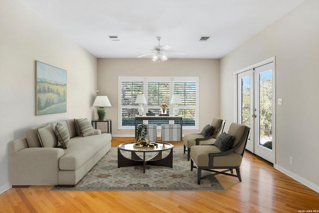 7807 Rocking Horse Ln, Boerne, TX 78015