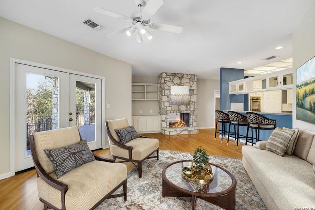 7807 Rocking Horse Ln, Boerne, TX 78015