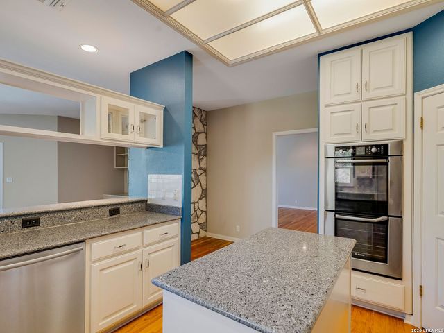 7807 Rocking Horse Ln, Boerne, TX 78015