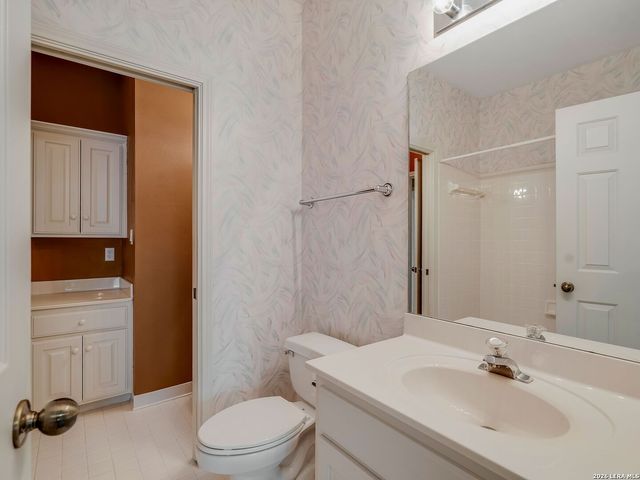 7807 Rocking Horse Ln, Boerne, TX 78015