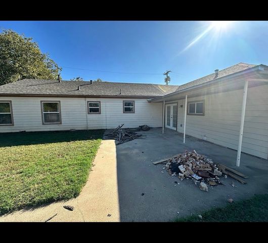 107 Mcarthur Lane, Cleburne, TX 76031