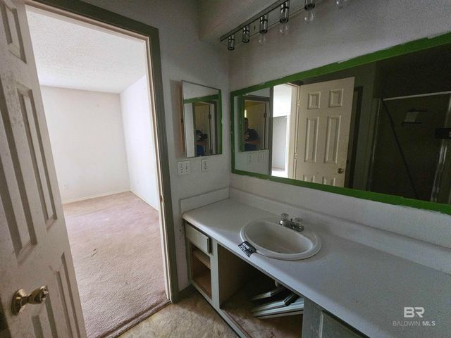 2700 Pine Ridge Drive, Lillian, AL 36549