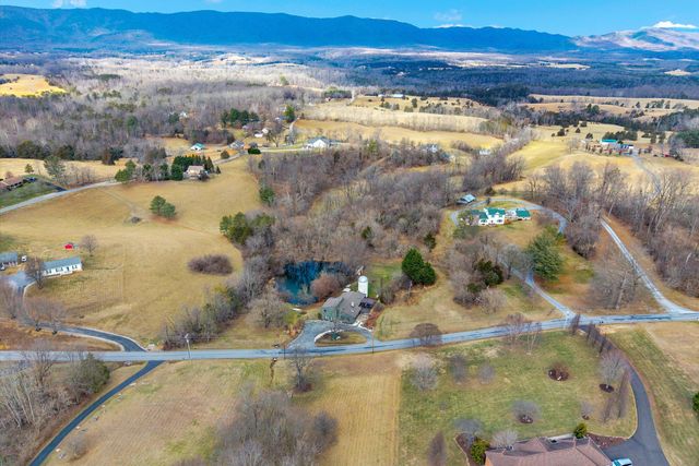 3144 Country Club RD, Troutville, VA 24175