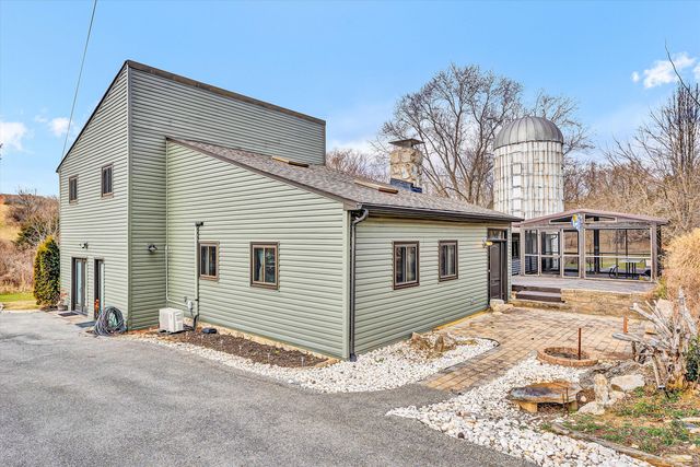 3144 Country Club RD, Troutville, VA 24175