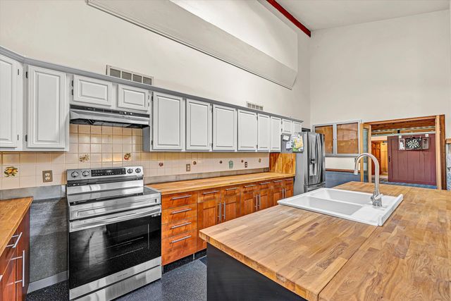 3144 Country Club RD, Troutville, VA 24175