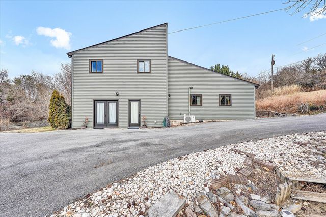 3144 Country Club RD, Troutville, VA 24175