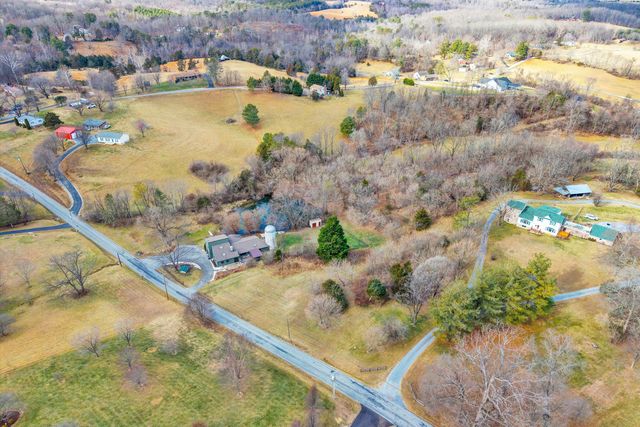 3144 Country Club RD, Troutville, VA 24175