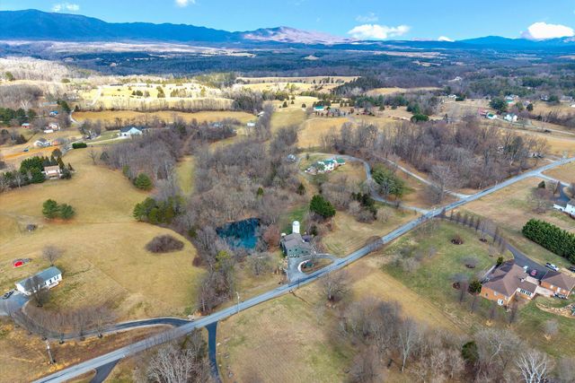 3144 Country Club RD, Troutville, VA 24175