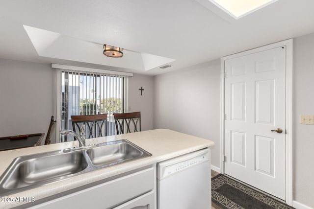 16812 E LAMPLIGHTER Way 9, Fountain Hills, AZ 85268