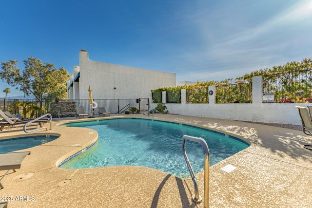 16812 E LAMPLIGHTER Way 9, Fountain Hills, AZ 85268