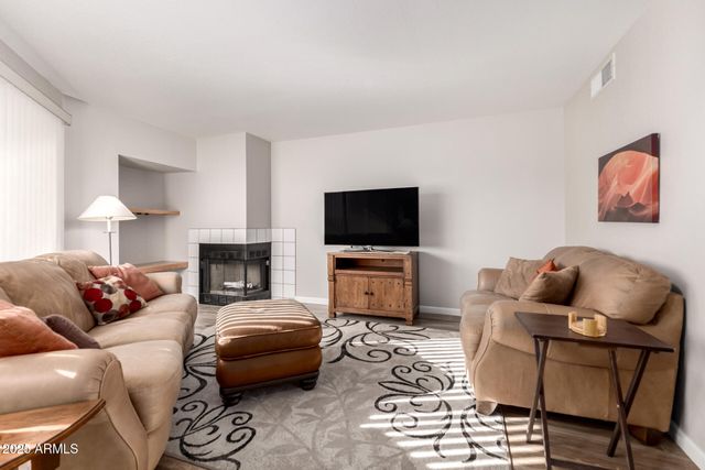 16812 E LAMPLIGHTER Way 9, Fountain Hills, AZ 85268