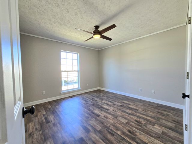 1381 Tom Grissom Rd, Morrison, TN 37357