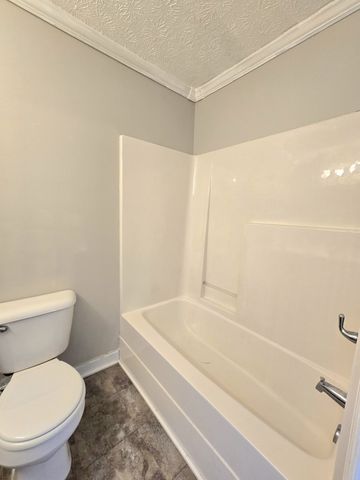 1381 Tom Grissom Rd, Morrison, TN 37357