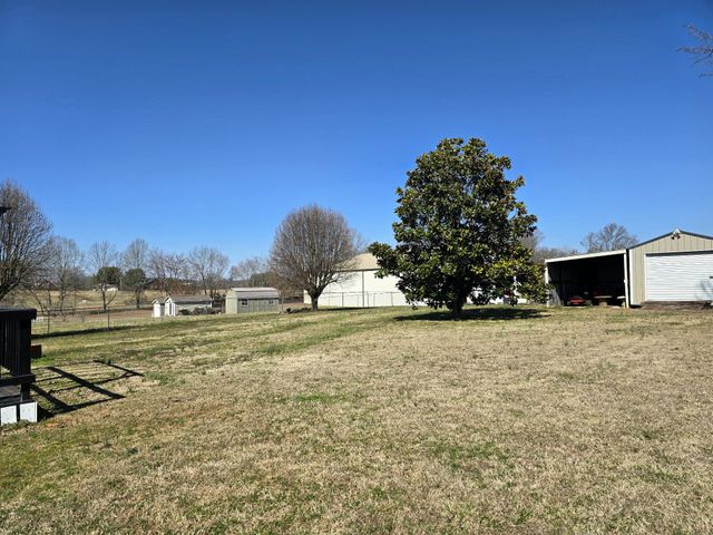 1381 Tom Grissom Rd, Morrison, TN 37357