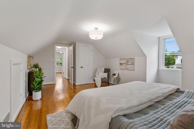 302 S WEST ST, Falls Church, VA 22046
