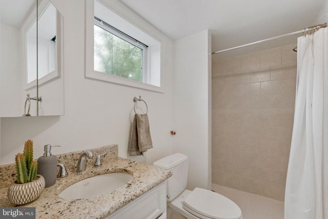302 S WEST ST, Falls Church, VA 22046