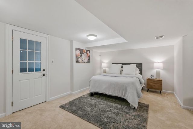 302 S WEST ST, Falls Church, VA 22046